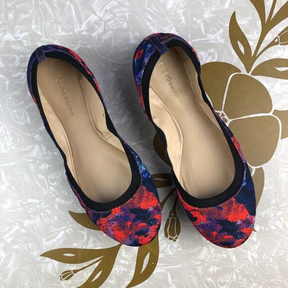 BCBGeneration Red Blue Black Abstract Moneli Ballet Flat Slip On Round Toe Shoes - Picture 11 of 11